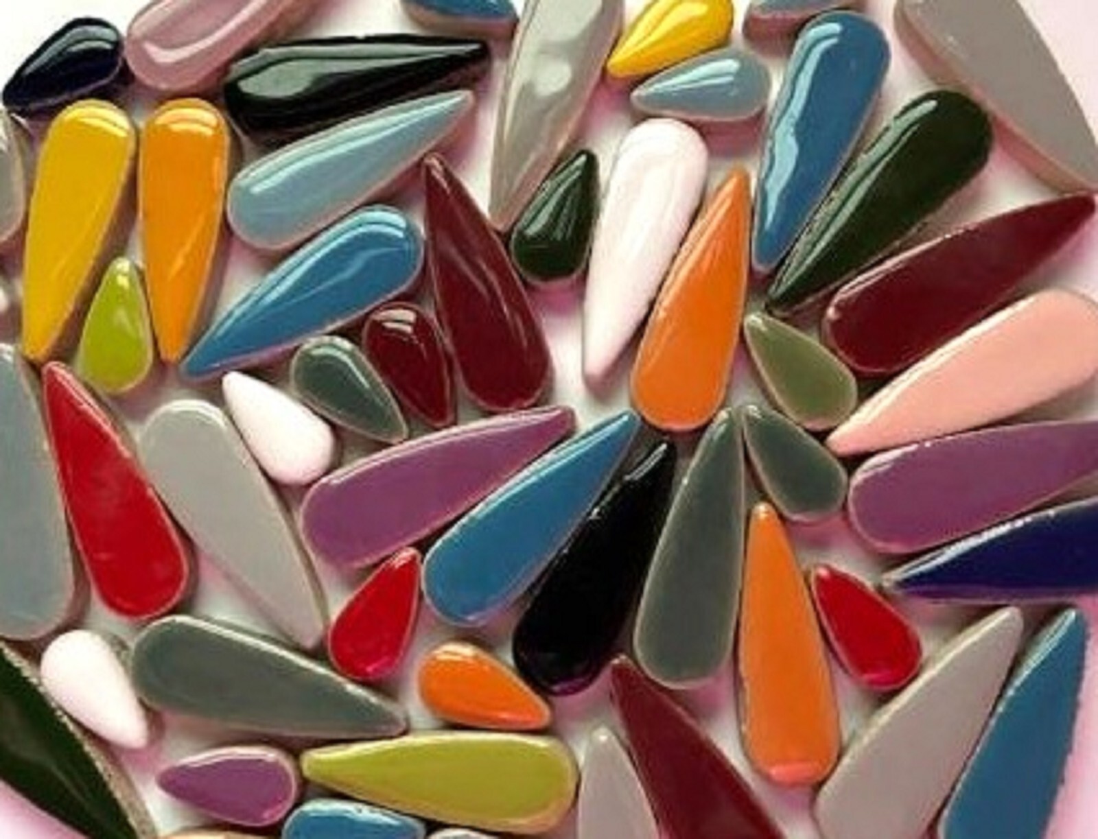 50 Tiles – Teardrop Ceramic – Mixed Colors – Mixed Sizes – Mosaic Tile Pieces
