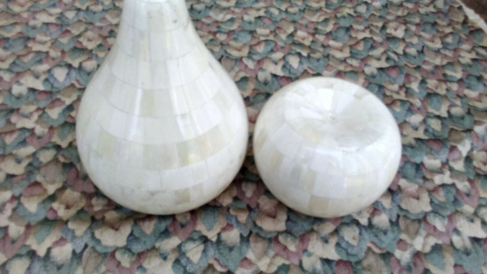 Mosaic Bone Fruit Apple And peach White