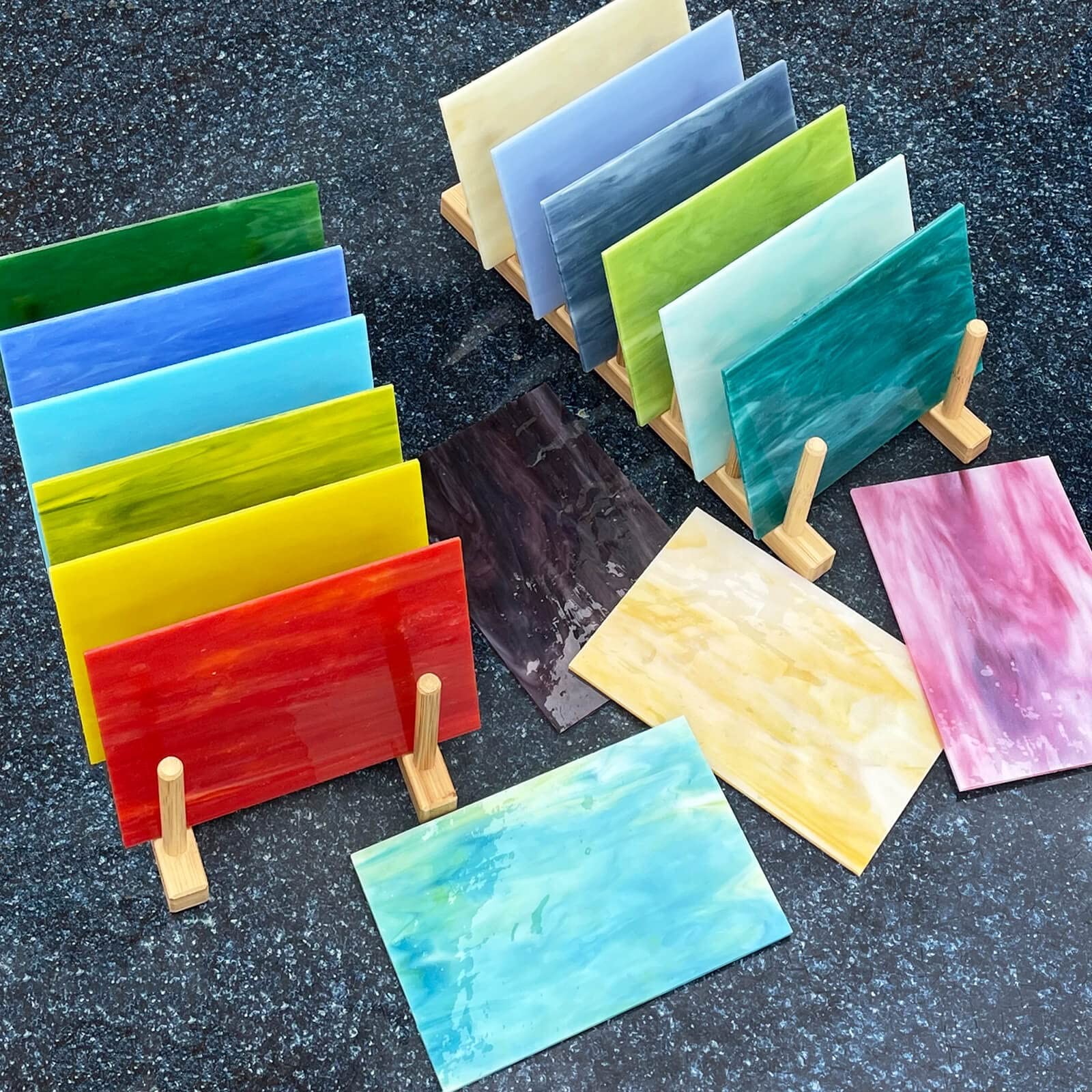 LITMIND 16 Sheets Stained Glass Variety 6″L*4″W(16pcs), Mixed Colors (Opaque)