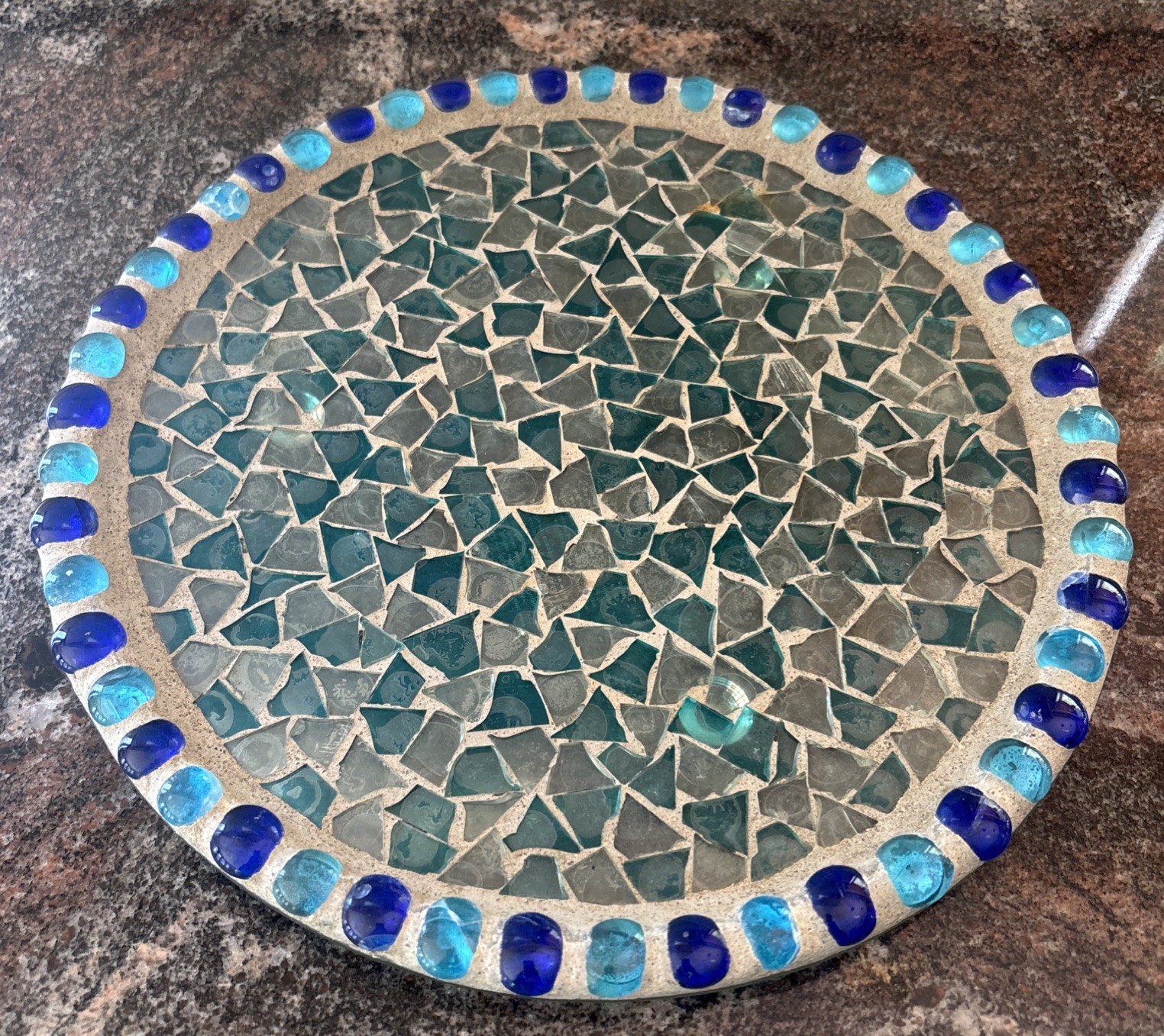 Mosaic Art Glass Concrete Round Footed Tray Trivet Platter Decor Patio Garden