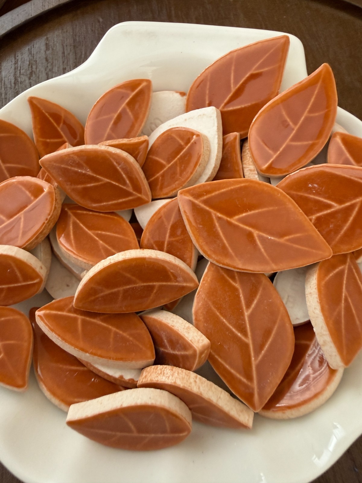 Camel Ceramic Leaves – Ficus – Ceramic Mosaic Tile Pieces – 7oz