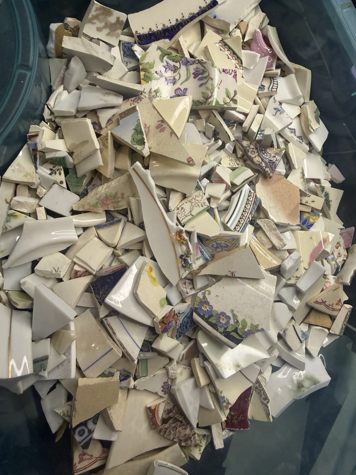 Bulk Lot of Broken Fine Vintage China and Other Gold Filigree Edges For Mosaic