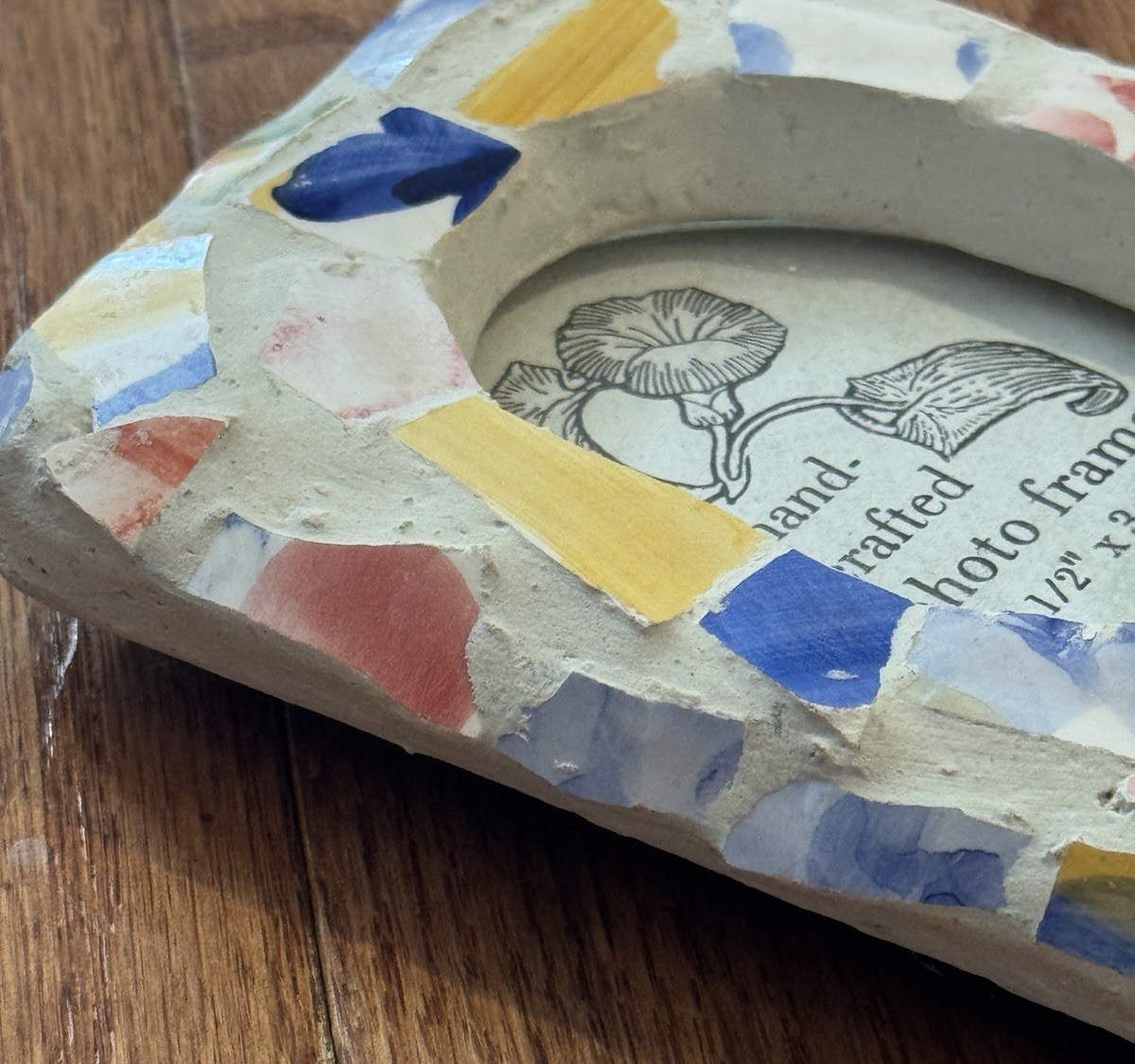 Vtg Handcrafted Tile Mosaic Cement Picture 2.5”x3.5” Photo Frame