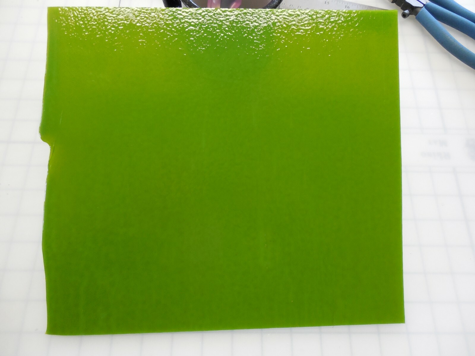 PEA POD GREEN, Double Rolled System 96 Fusible 7×4″ SHEET or 110 1/2″ Tiles