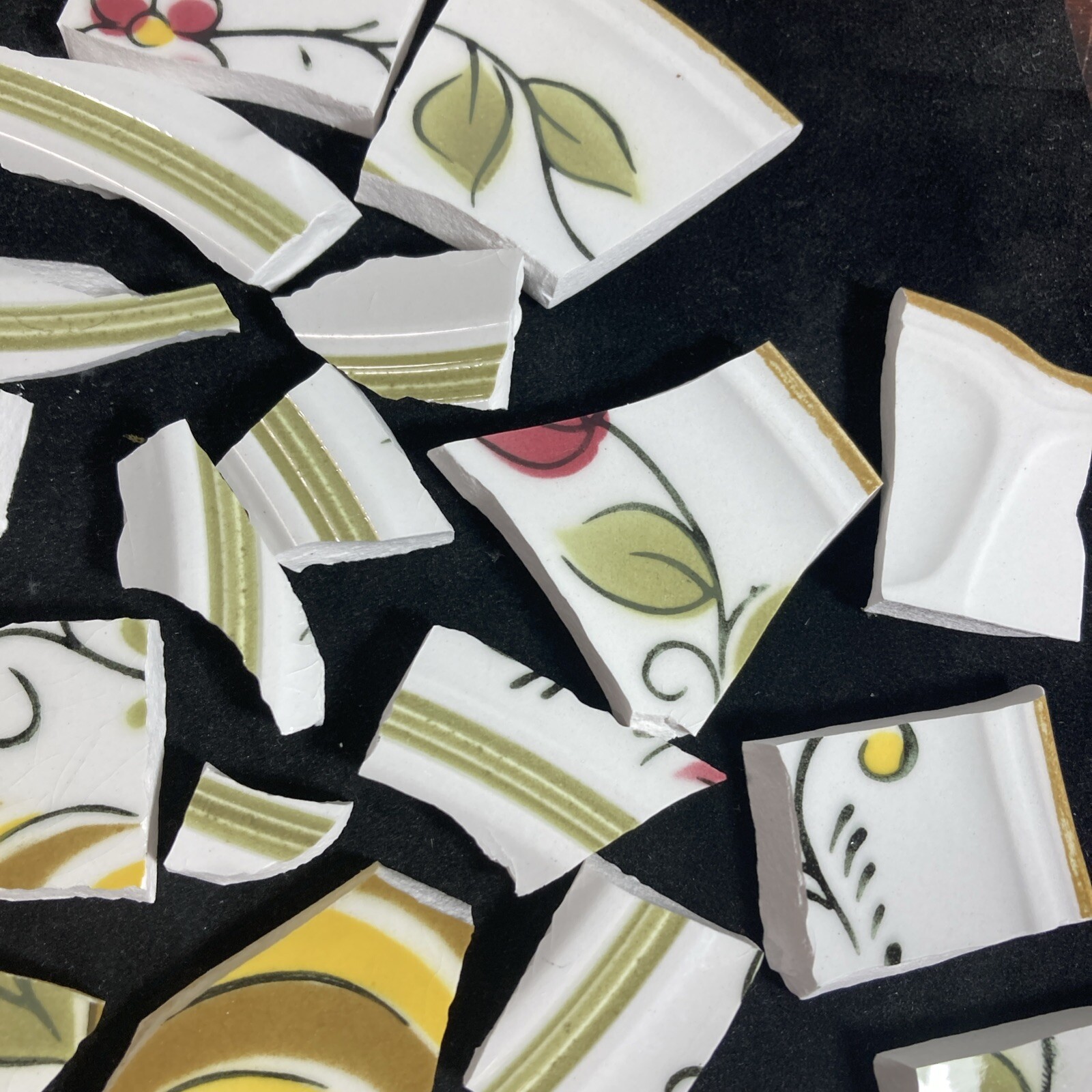 80 Pieces of Broken Dish Mosaic Tiles Multi-color (Flat) + 20 Pieces (Uneven)