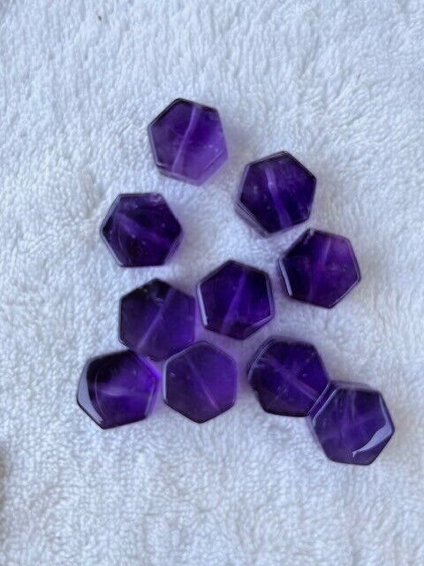 Lot of Beautiful Glass and Plastic Pieces Perfect for Crafts