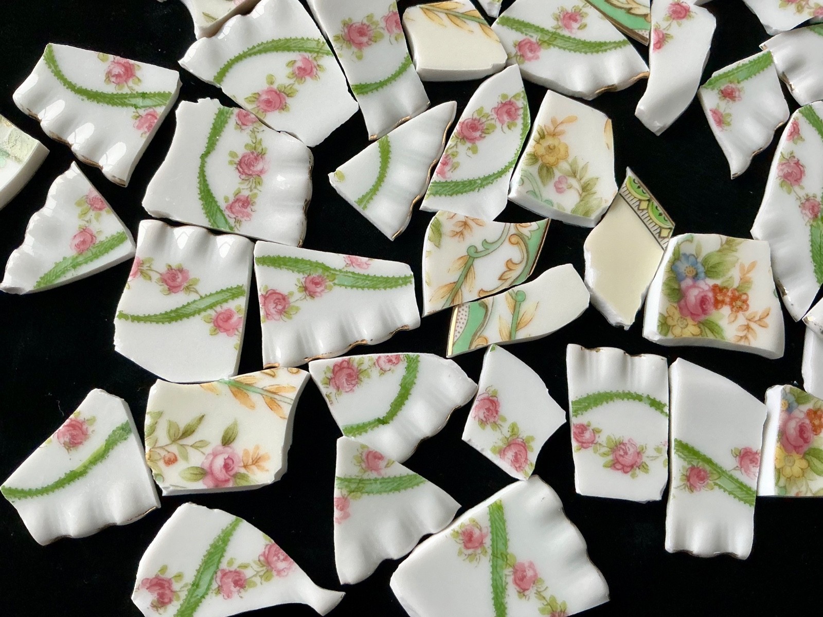 Broken China Mosaic Tiles ShABbY ChIC PINK & Multi Florals GREEN Trim 80+ pcs