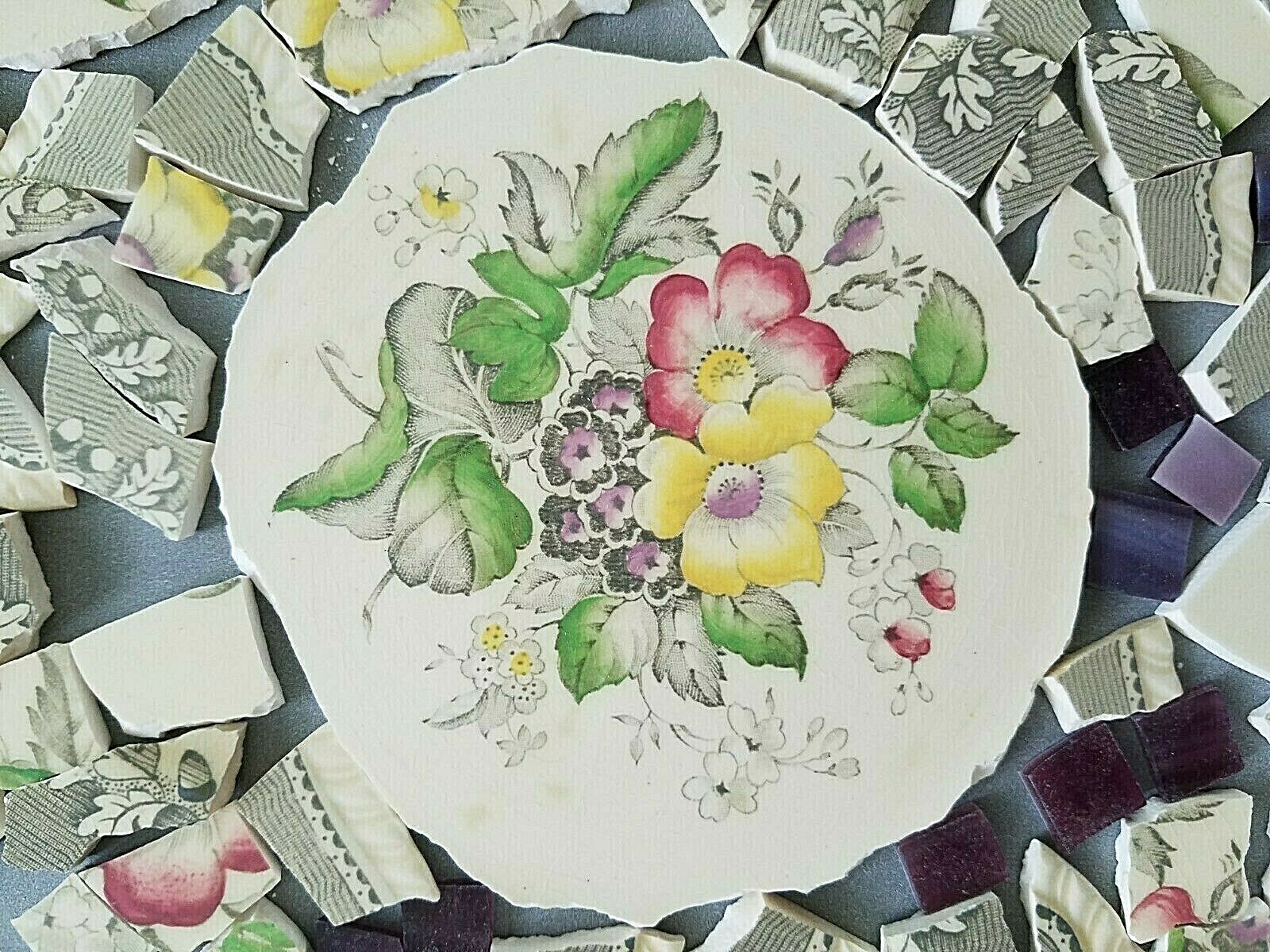 Vtg Shabby Chic Floral Focals + 247 Mosaic Tiles ~ Ridgways Devon Ware