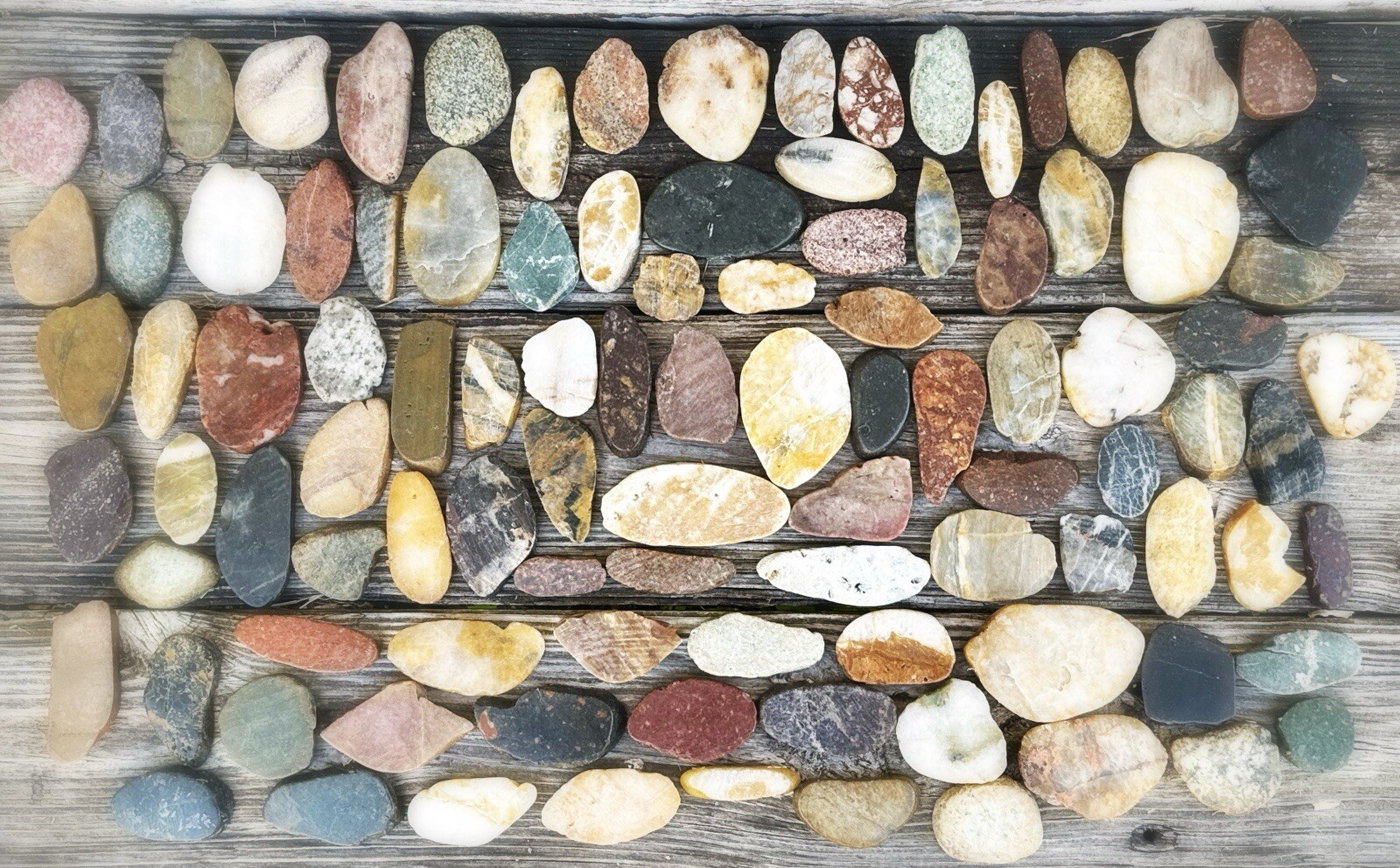 2 Pounds Random Mosaic River Rock Tiles, Polished And Sliced River Rock Pebbles