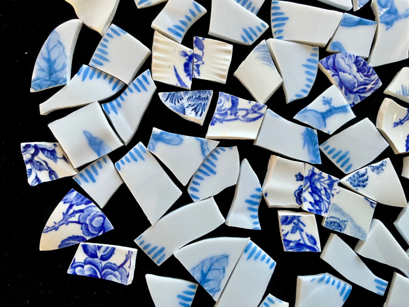 Broken China Mosaic Tiles Blue & White Mix 85+ Pieces Set Q