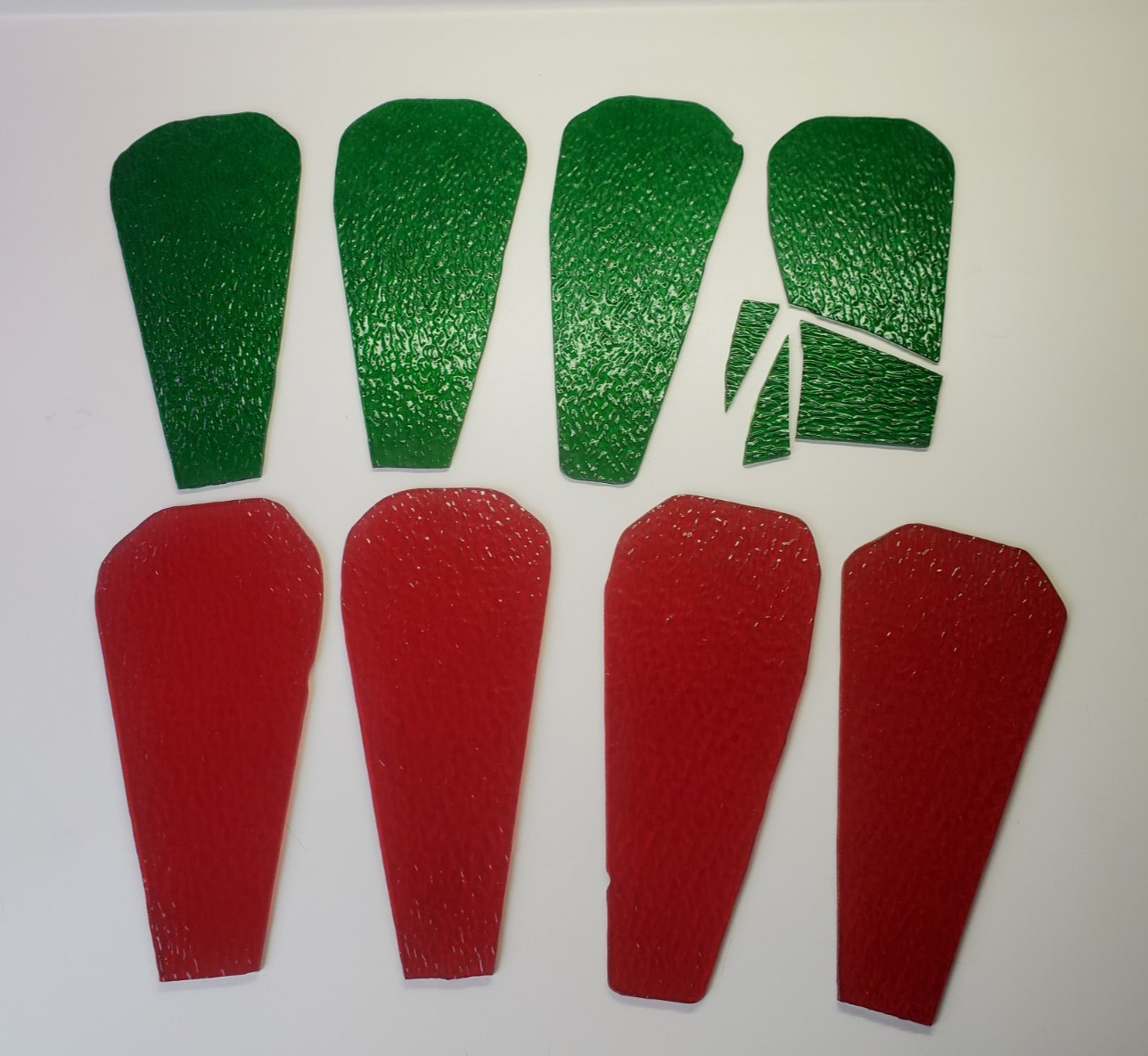 2.6 LB Hammered Stained Glass Scrap Pieces Glass Mosaic Tiles Red Green