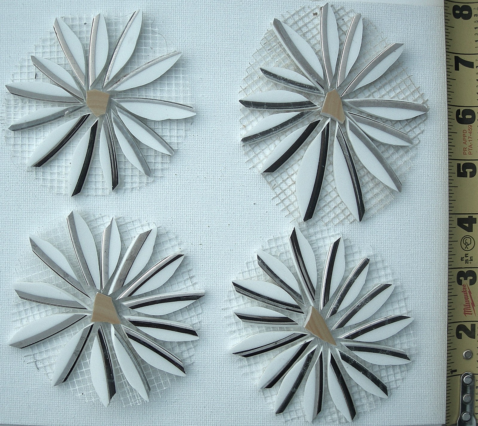 4″ White & Silver Daisy Floral Mesh Mounted Mosaic Tile Set