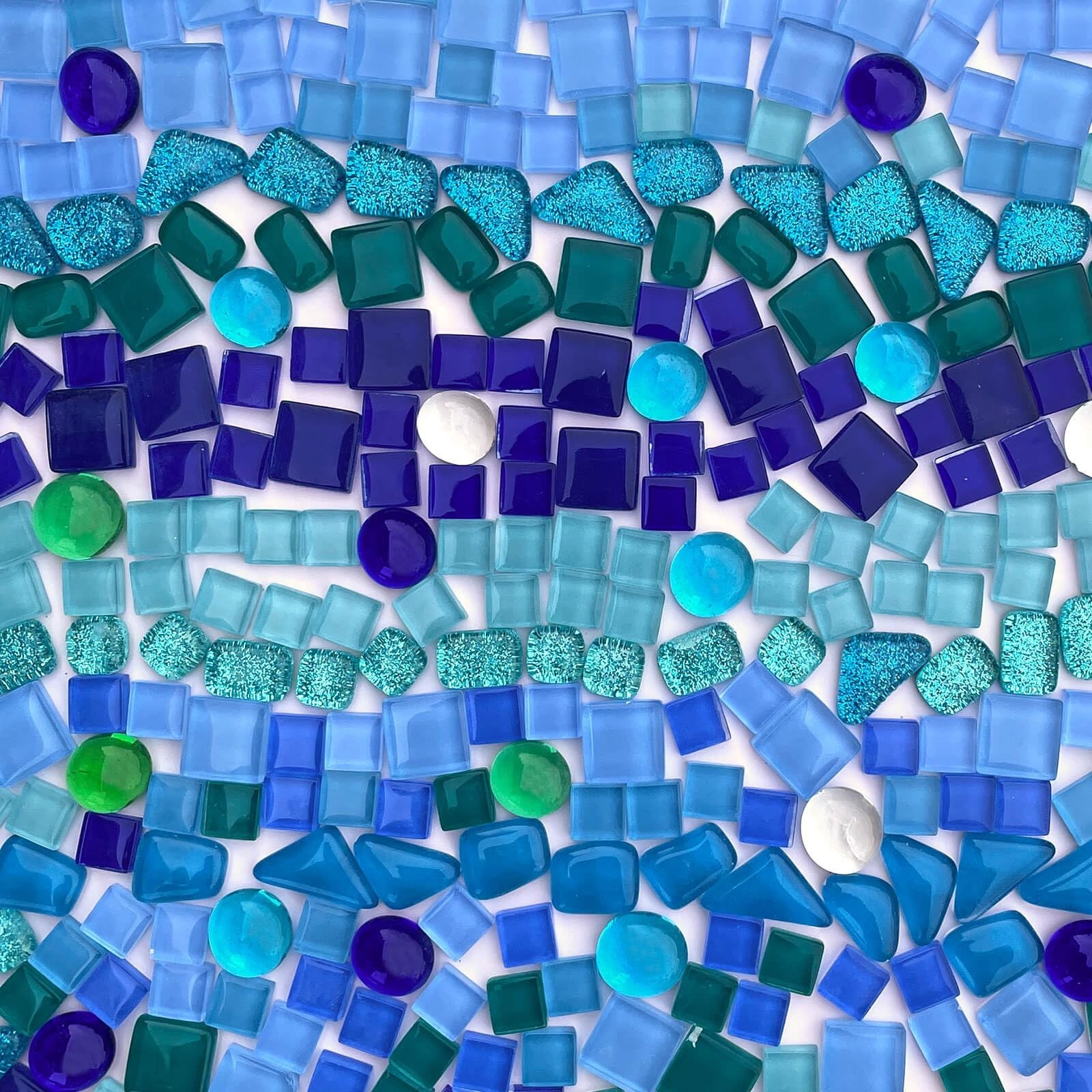 1.1LB Blue Mixed Irregular Crystal Glass Mosaic Tiles for Crafts & Home Décor –