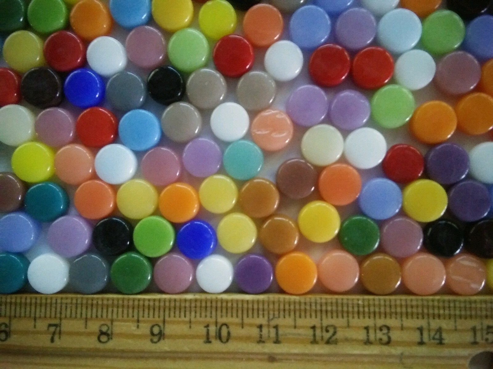 100 Tiles of 8 mm Round Recycled Glass Mixed Colors Mosaic Tiles – 4 mm thick