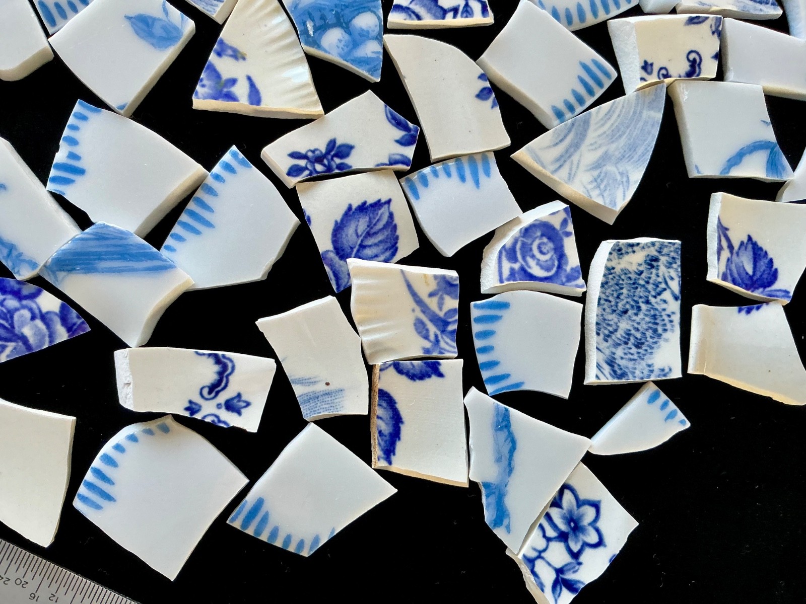 Broken China Mosaic Tiles Blue & White Mix 85+ Pieces Set L
