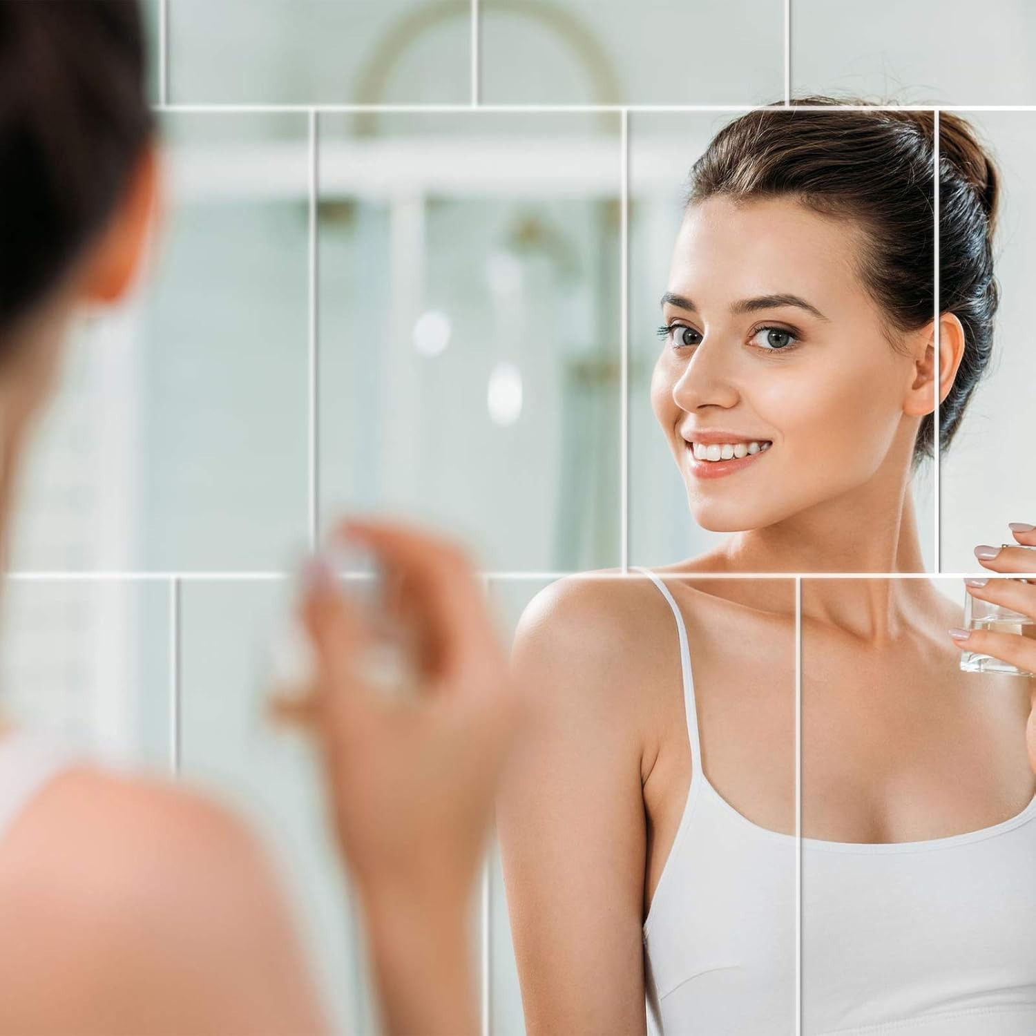 Lightweight and Thin Plastic Mirror Tiles for Easy Wall Application, Set of 20