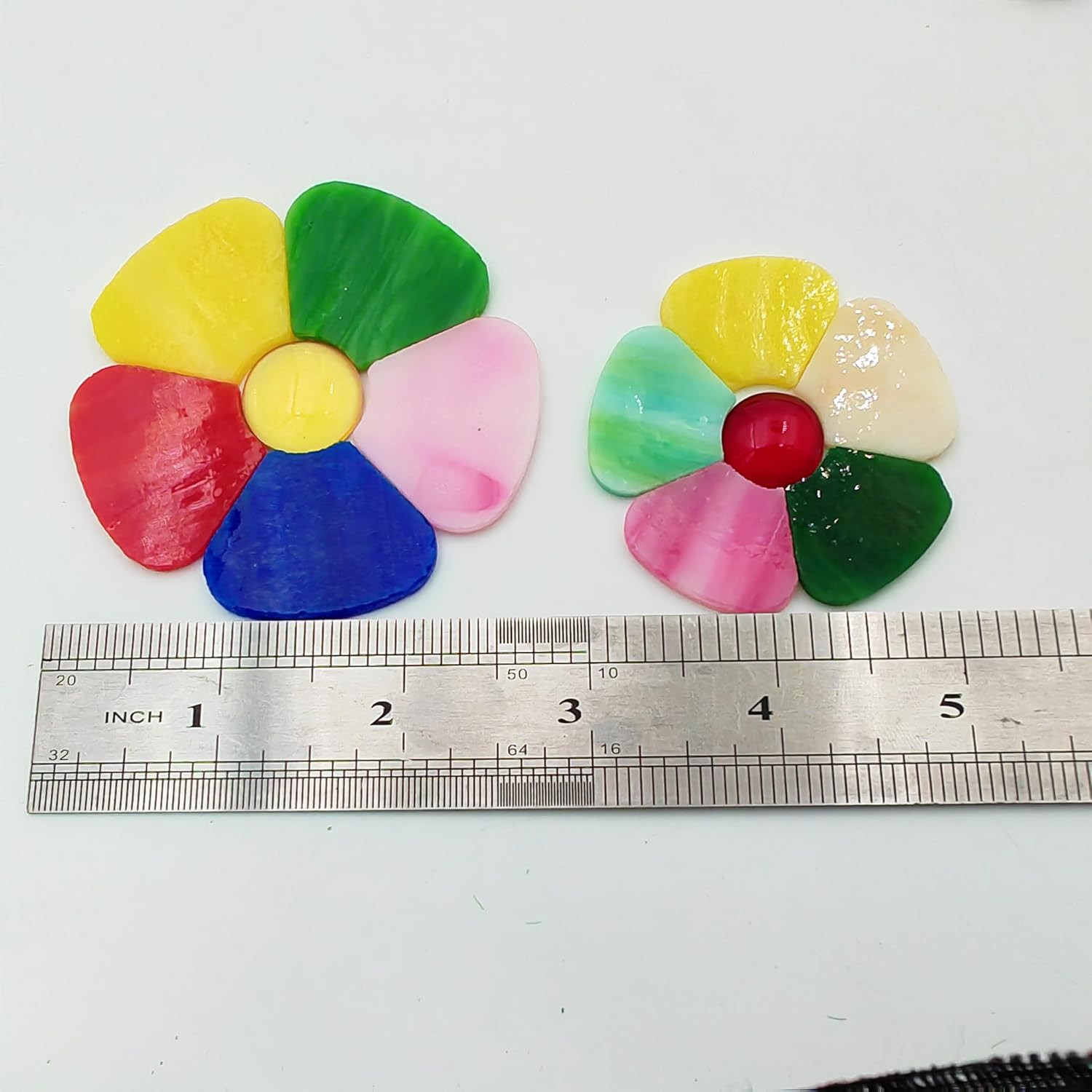20PCS Glass Flower Mosaic Tiles, 2 Size Petal Stained Glass Mosaic Pieces for DI