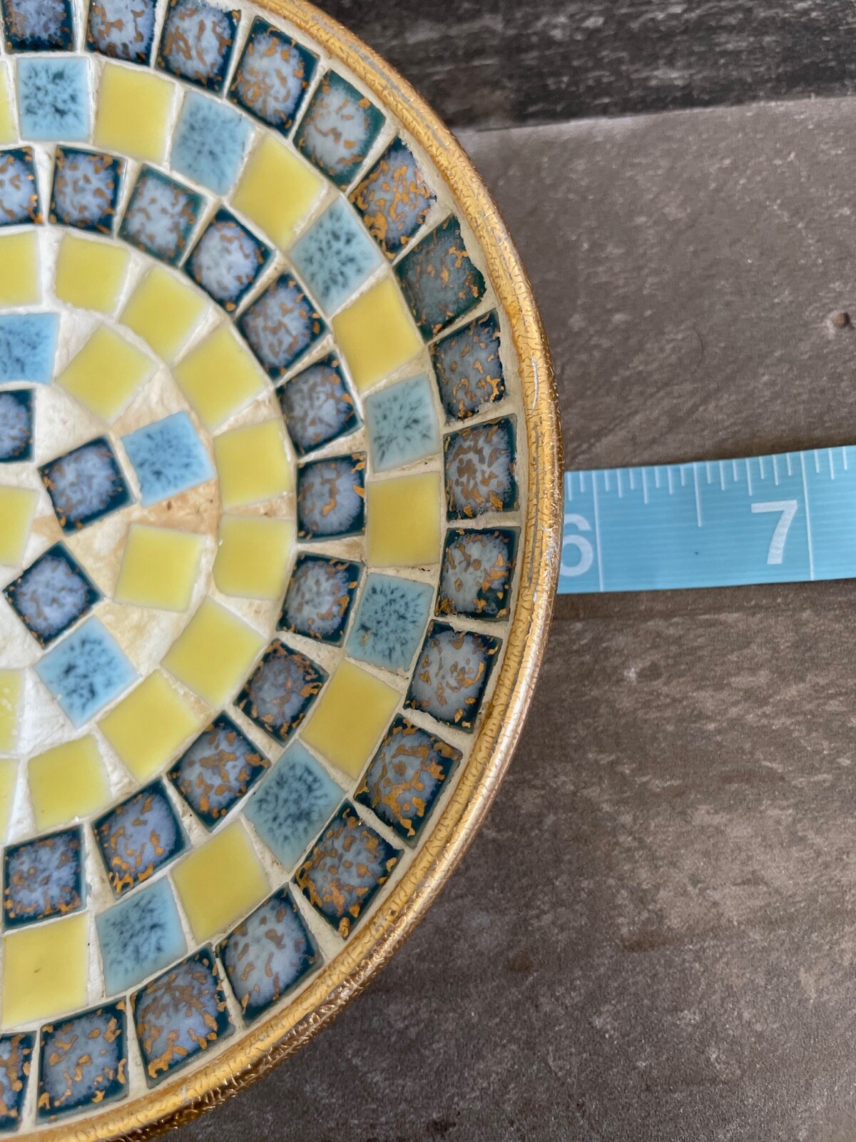 5 3/4″ Vintage Round Mid Century Mosaic Tile Outdoor Ashtray Gold Aluminum