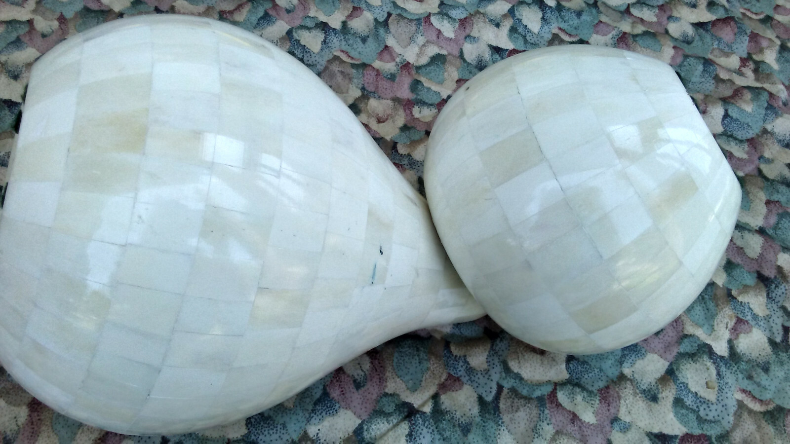 Mosaic Bone Fruit Apple And peach White