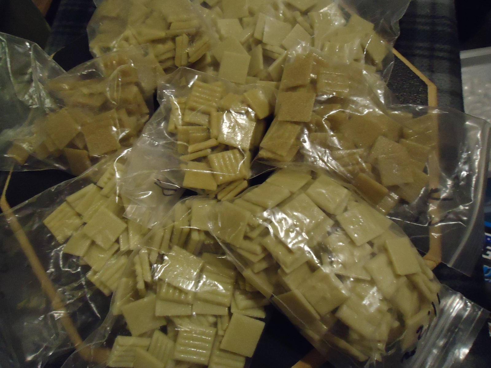 3lb(approx) Warm Neutral Glass Mosaic Tile Lot – ¾x¾ Inch