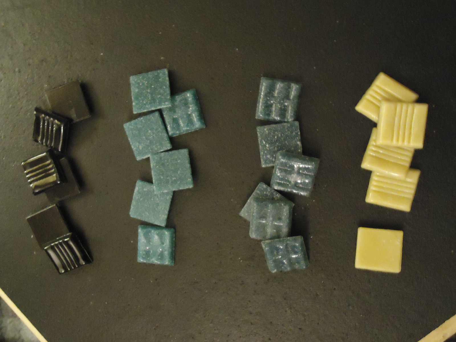 3lb(approx) Ivory/Black/Blue/Teal Glass Mosaic Tile Lot – ¾x¾ Inch