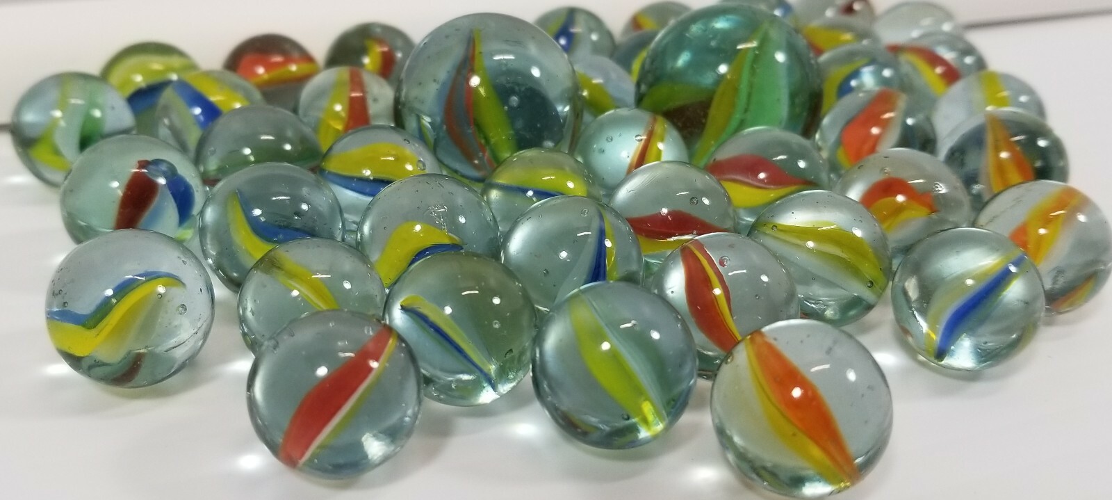 JJ) 44 Clear Color Splash Marbles Accents Floral Candle Fish Tank Vase Filler