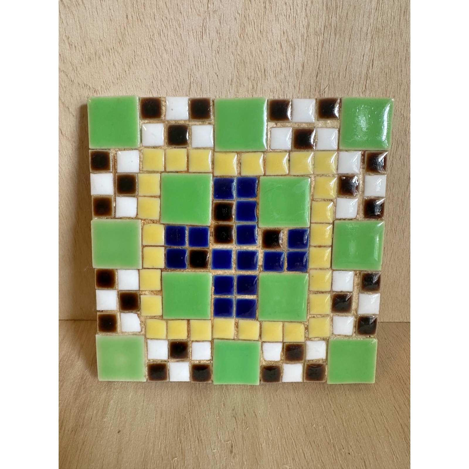 Retro 4.25″ Mosaic Art Tile, Geometric Coaster, Trivet, Wall Art